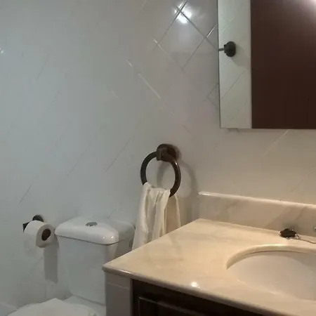 Silver - Al Quarto em Acomodações Particulares